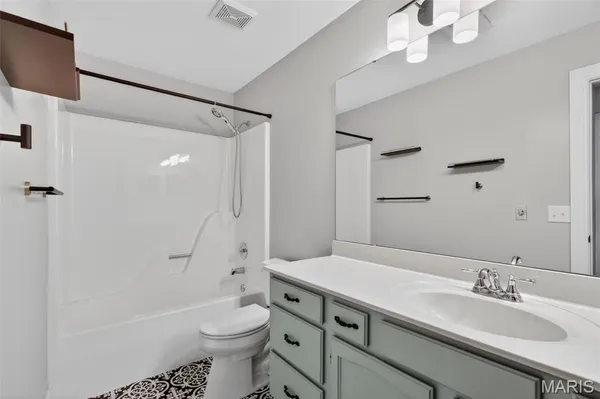 $260,000 | 102 Parc Forest Trail, Unit 8A, St. Charles, MO 63303