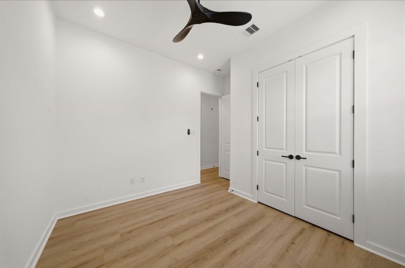 8203 Calhoun Road, Unit A Houston, TX 77033 - Photo 25 of 33 Gallery Image 25