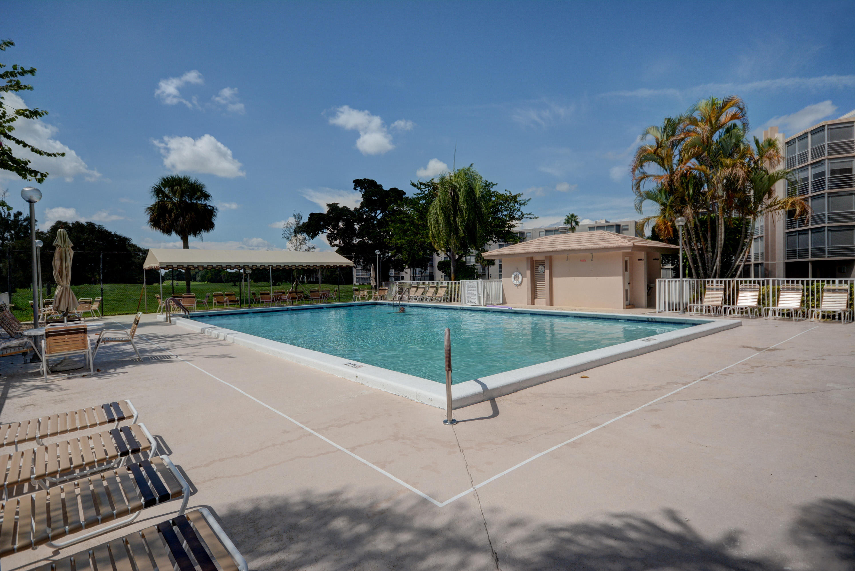 6699 Northwest 2nd Avenue, Unit PH L Boca Raton, FL 33487 - Photo 8 of 27 RS 6661 NW 2nd Ave P-36