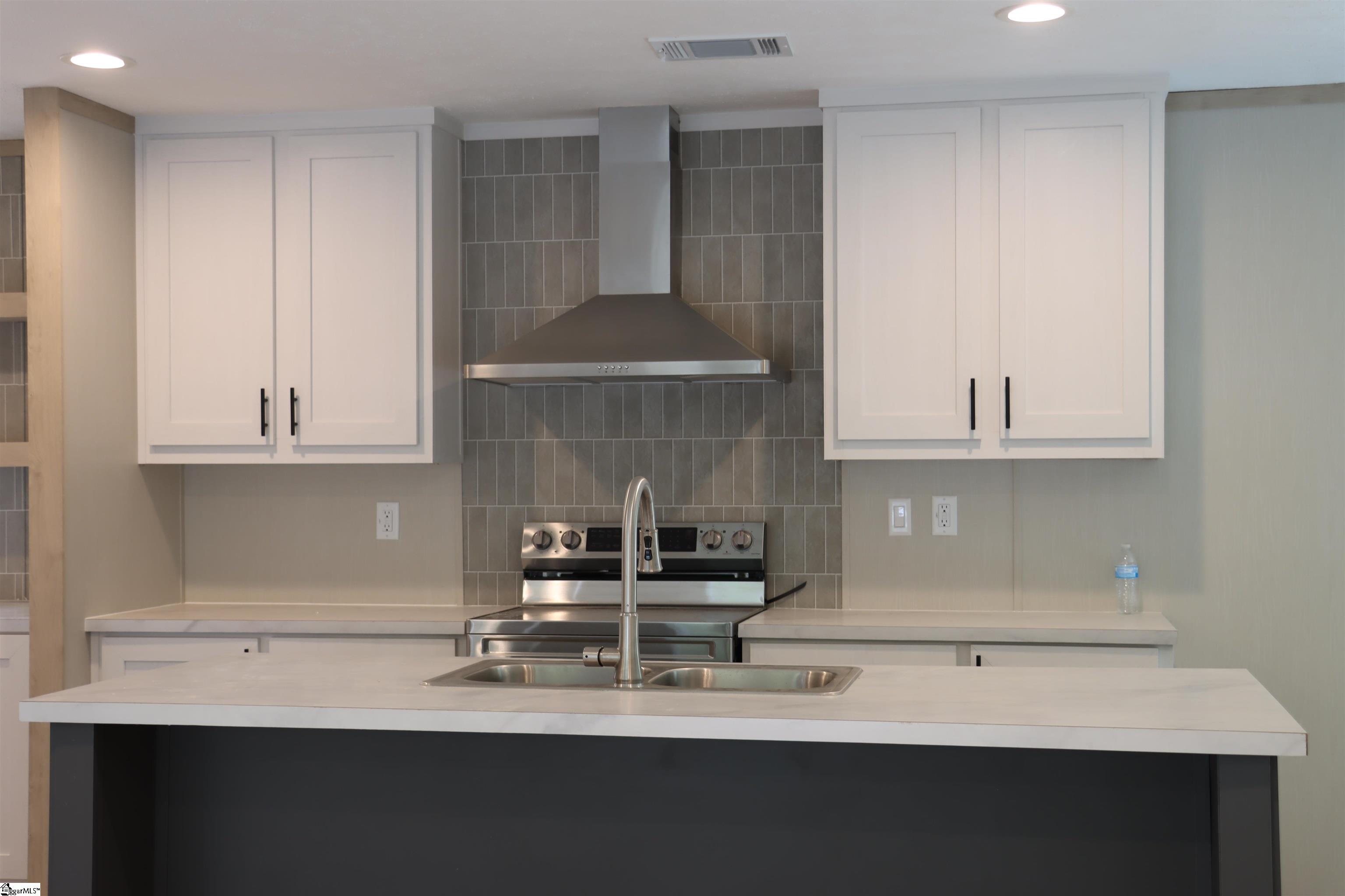 336 Burton Creekside Road Waterloo, SC 29384 - Photo 7 of 20