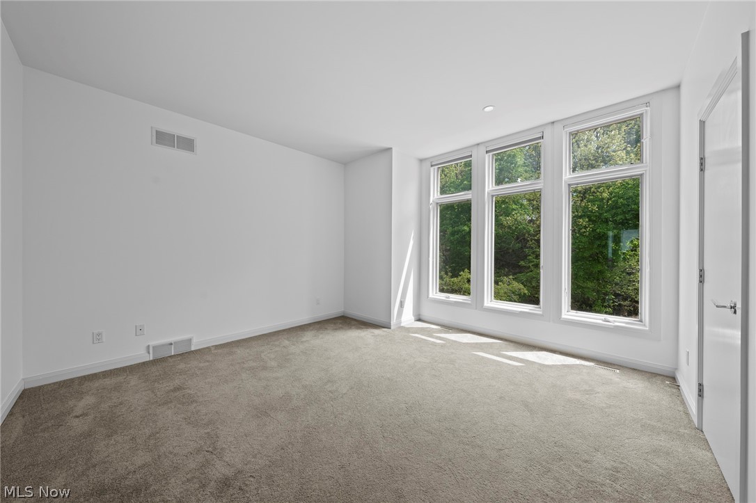 2339 Edgehill Road Cleveland, OH 44106 - Photo 33 of 50 3rd Level