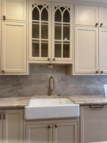 $5,100 | 5124 Chevy Chase Drive, Houston, TX 77056