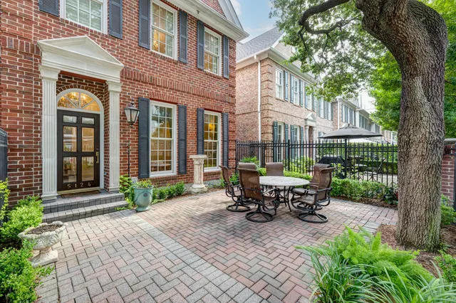 $5,100 | 5124 Chevy Chase Drive, Houston, TX 77056