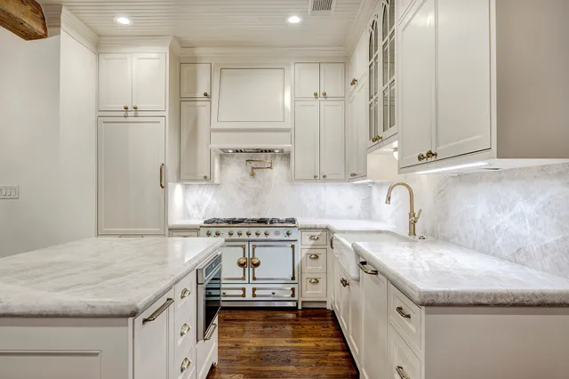 $5,100 | 5124 Chevy Chase Drive, Houston, TX 77056