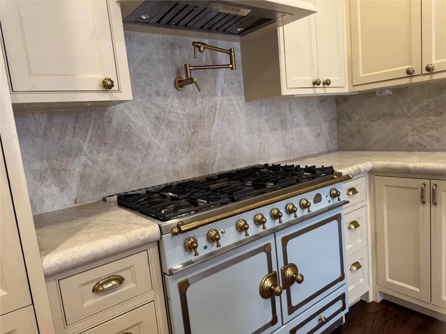 $5,100 | 5124 Chevy Chase Drive, Houston, TX 77056