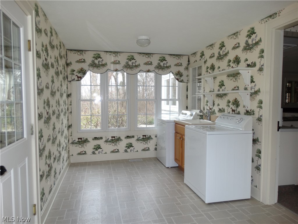 11224 Mayfield Road Chardon, OH 44024 - Photo 18 of 35