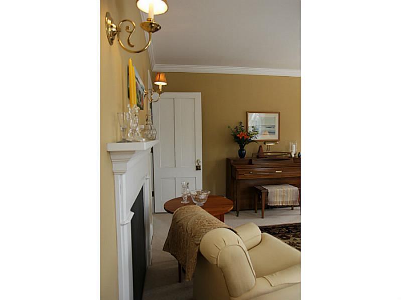 21 Neck Road South China, ME 04358 - Photo 21 of 35 Living Room.