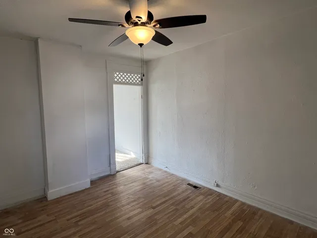 $1,050 | 231 East South C Street, Gas City, IN 46933