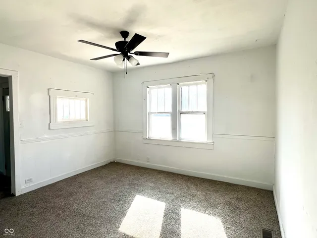 $1,050 | 231 East South C Street, Gas City, IN 46933