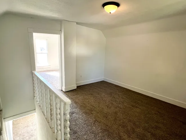 $1,050 | 231 East South C Street, Gas City, IN 46933