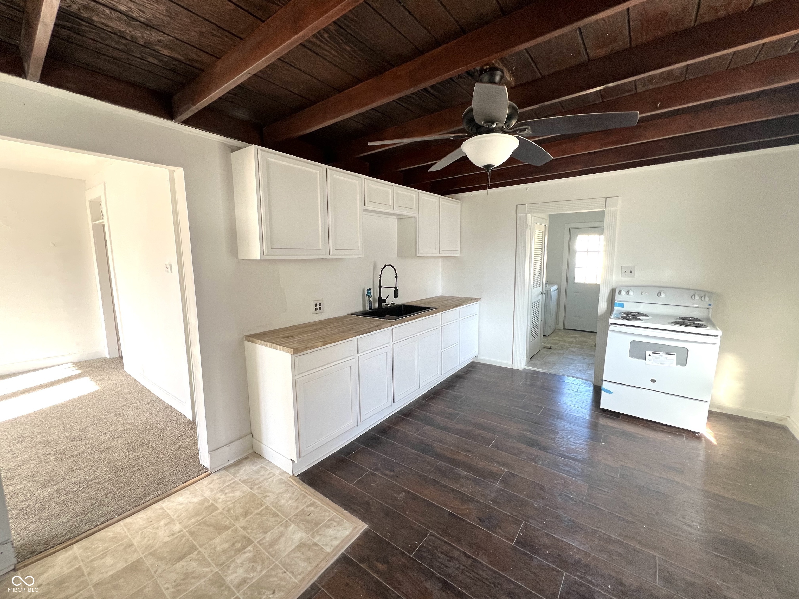 231 East South C Street Gas City, IN 46933 - Photo 5 of 22