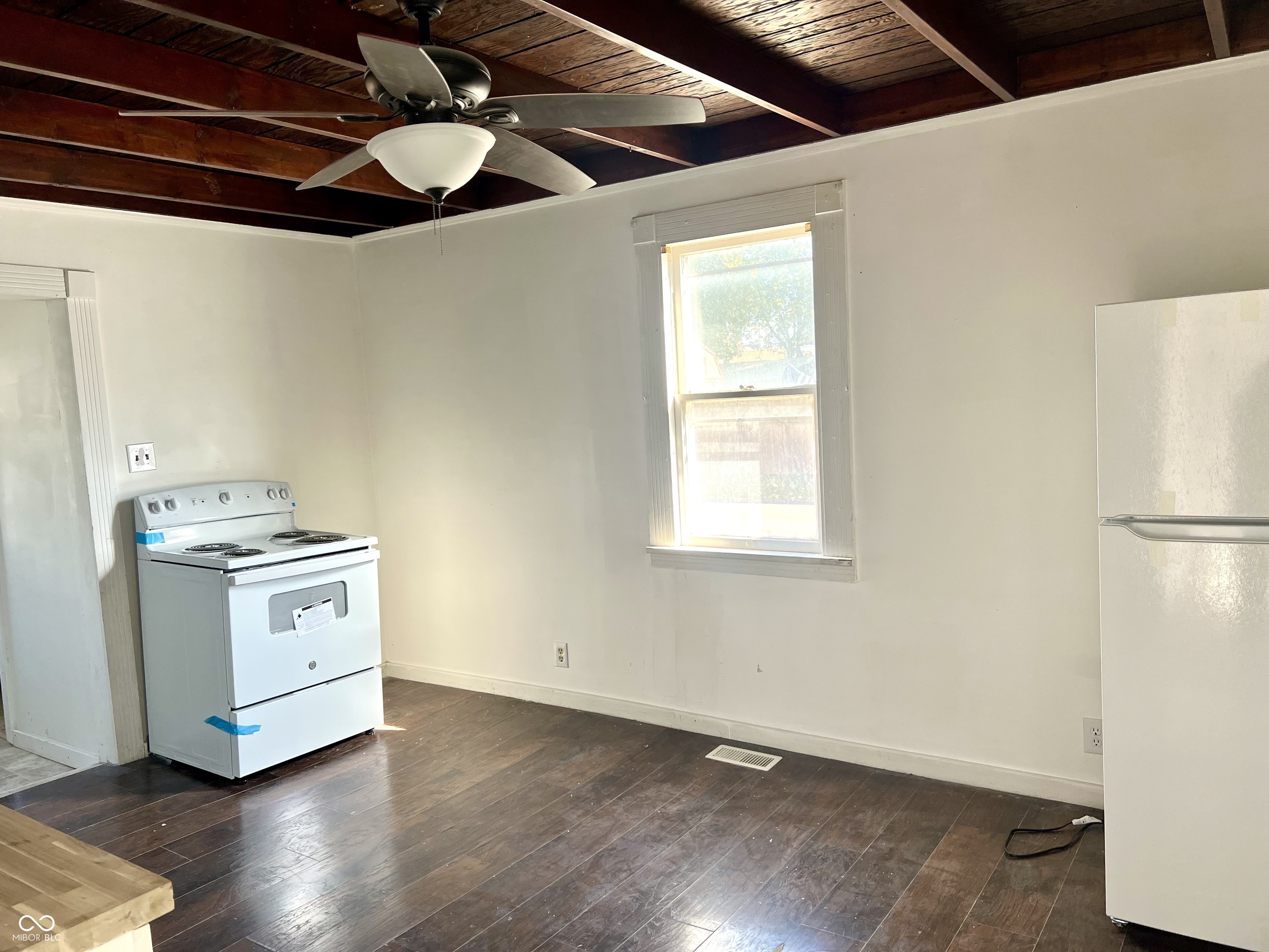 231 East South C Street Gas City, IN 46933 - Photo 6 of 22