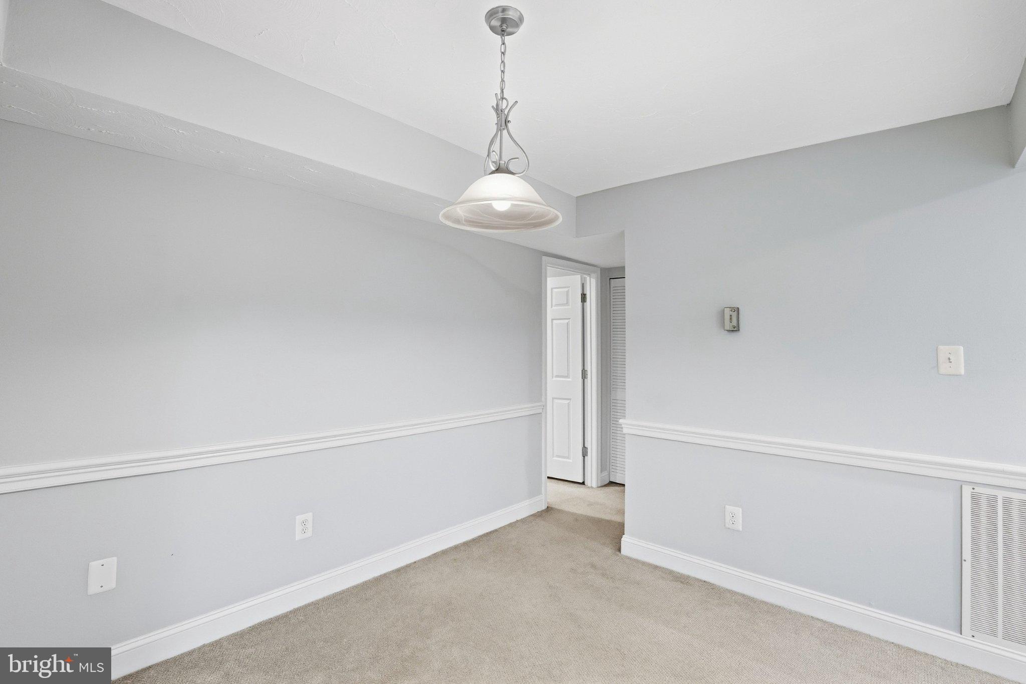 2105 Walsh View Terrace, Unit 15301 Silver Spring, MD 20902 - Photo 19 of 21 Gallery Image 19