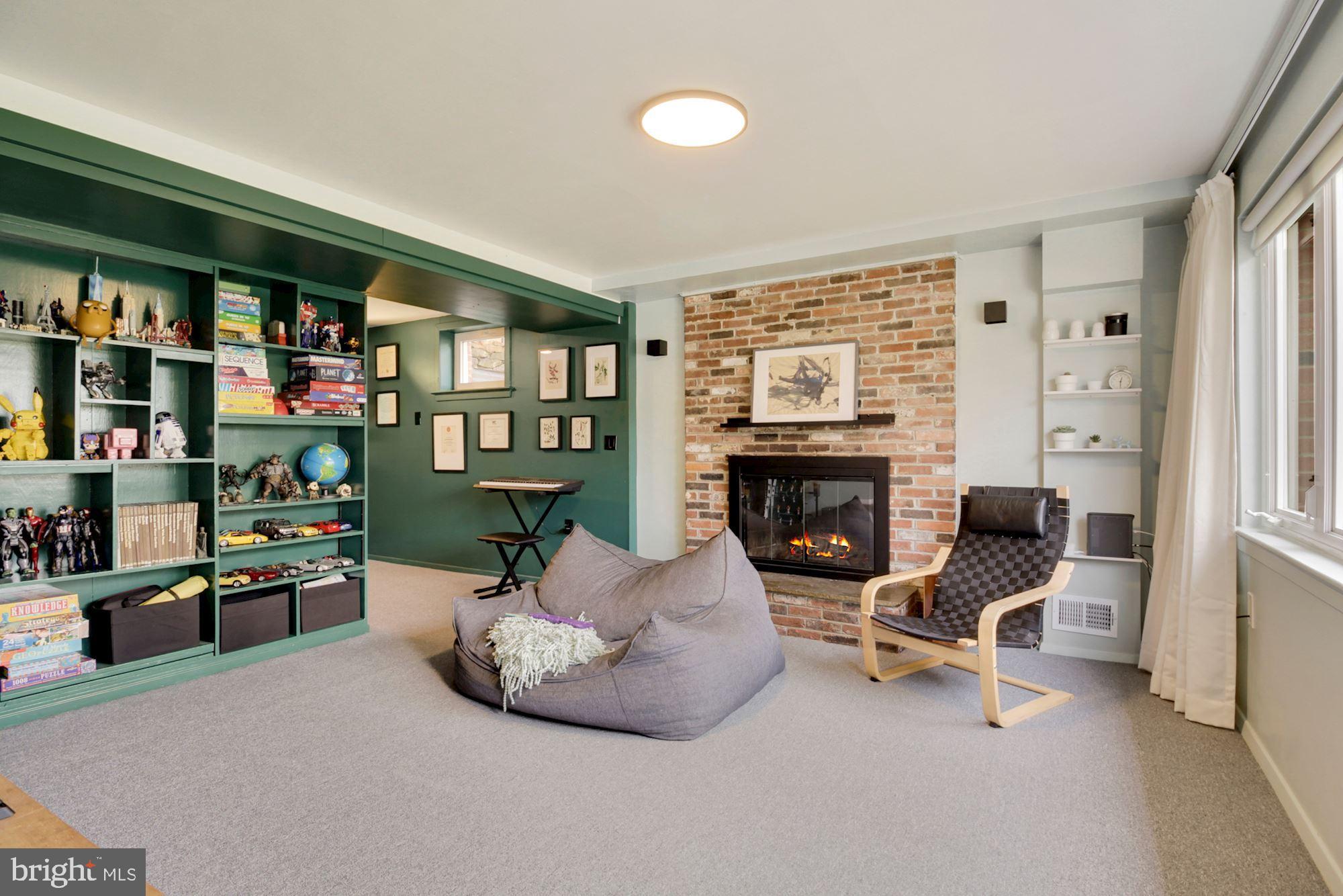 6303 East Halbert Road Bethesda, MD 20817 - Photo 5 of 39 Gallery Image 5