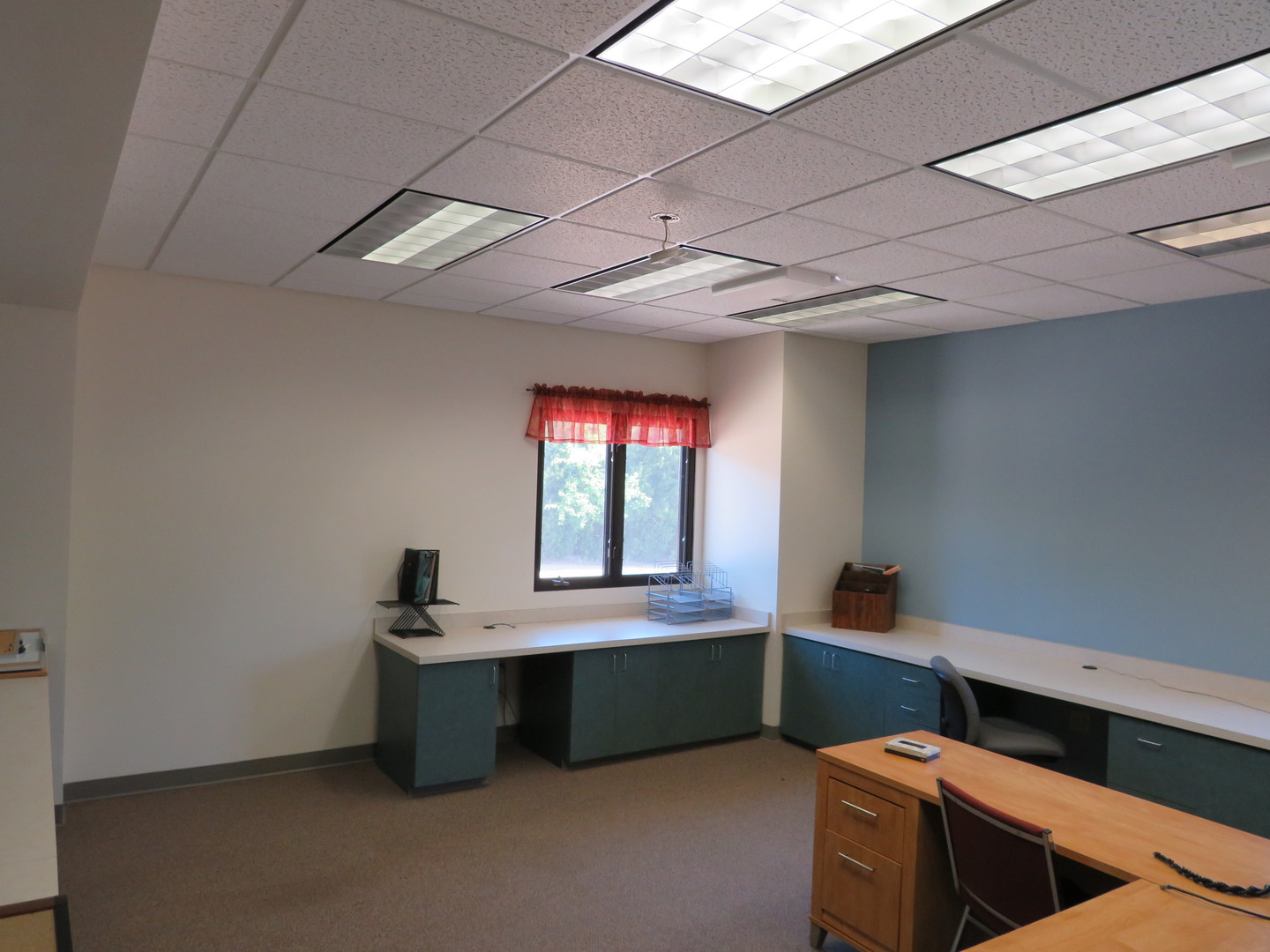 501 Oakley Avenue Streator, IL 61364 - Photo 22 of 40 a kitchen with a sink and a window