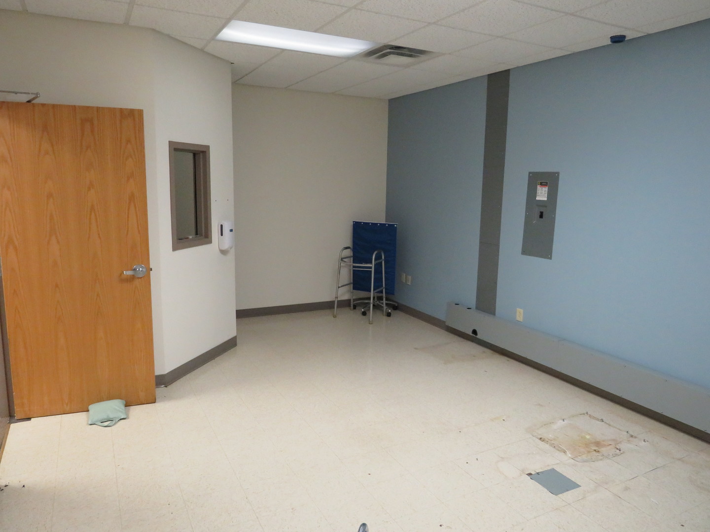 501 Oakley Avenue Streator, IL 61364 - Photo 32 of 40 a view of an empty room