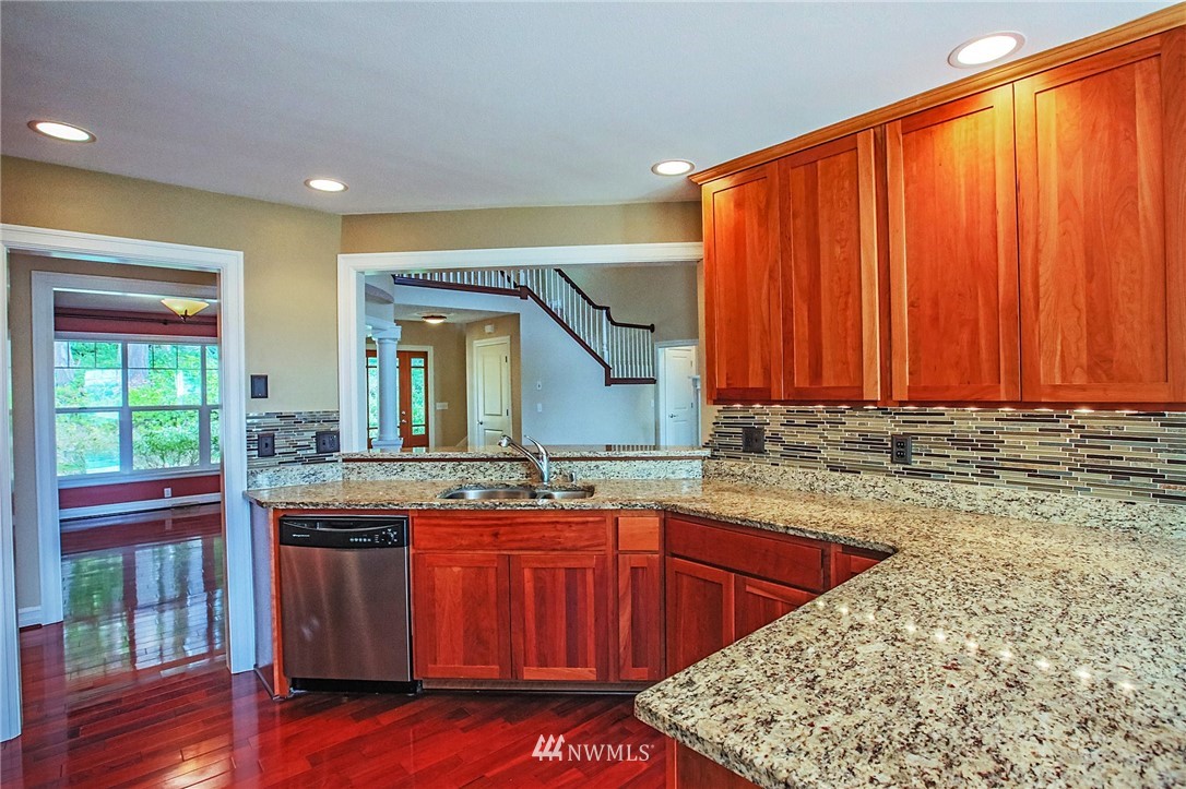 2219 Northeast Riddell Road Bremerton, WA 98310 - Photo 13 of 25 Gallery Image 13