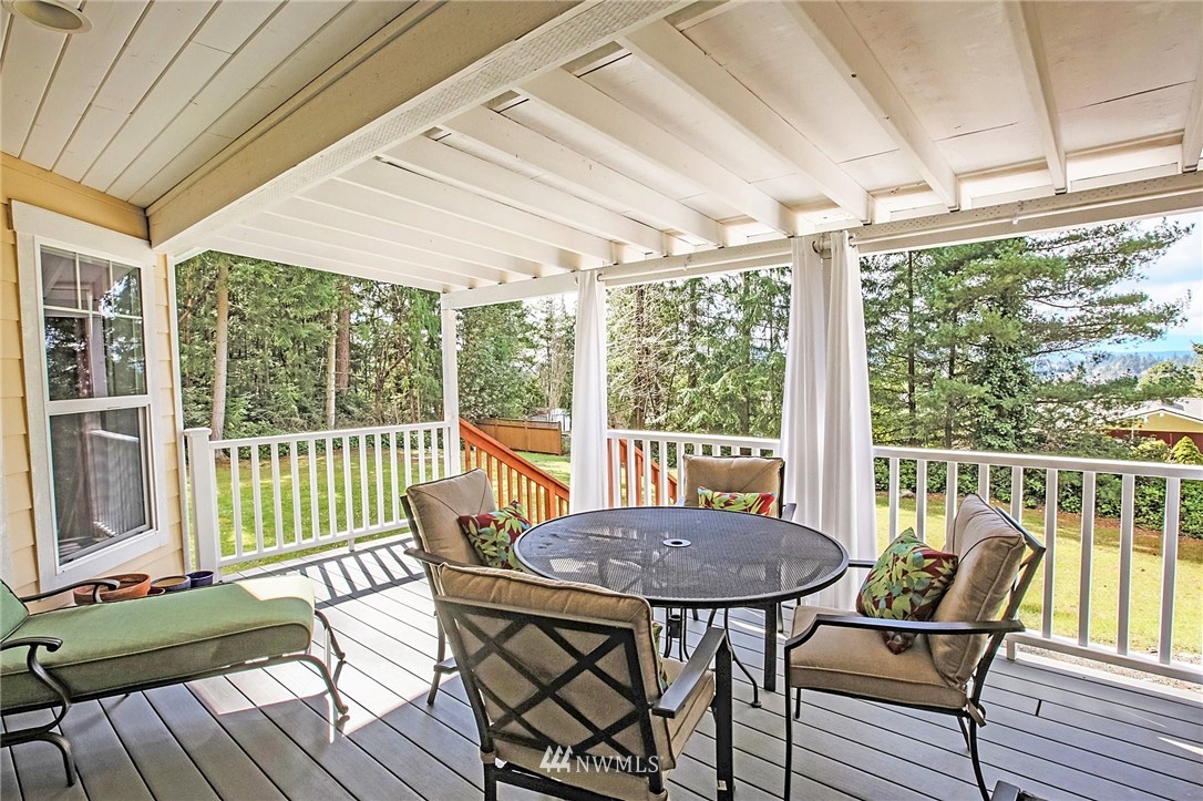 2219 Northeast Riddell Road Bremerton, WA 98310 - Photo 7 of 25 Gallery Image 7