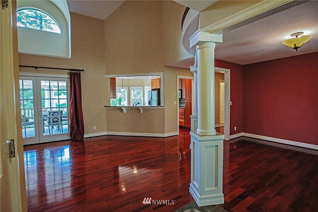 2219 Northeast Riddell Road Bremerton, WA 98310 - Photo 8 of 25 Gallery Image 8
