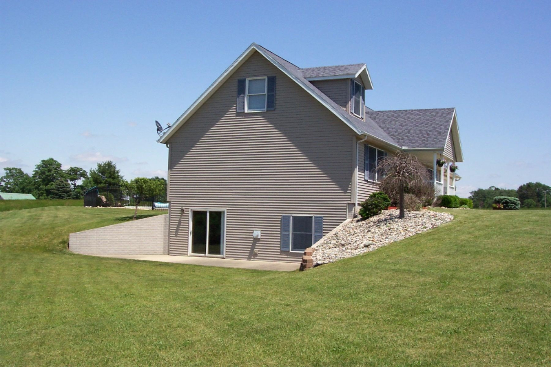 710 Pleasant Hill Road Bronson, MI 49028 - Photo 13 of 40 100_6227