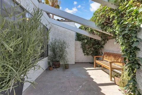 $575,000 | 42710 Sandy Bay Road, Bermuda Dunes, CA 92203