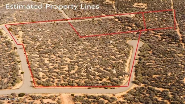 a view of a dry field