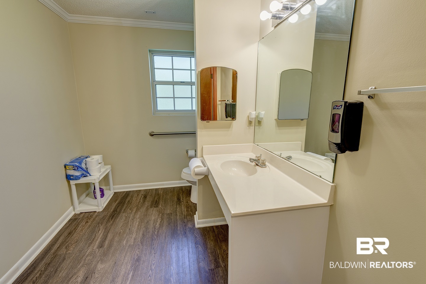 19009 State Highway 181 Fairhope, AL 36532 - Photo 17 of 28 Bathroom