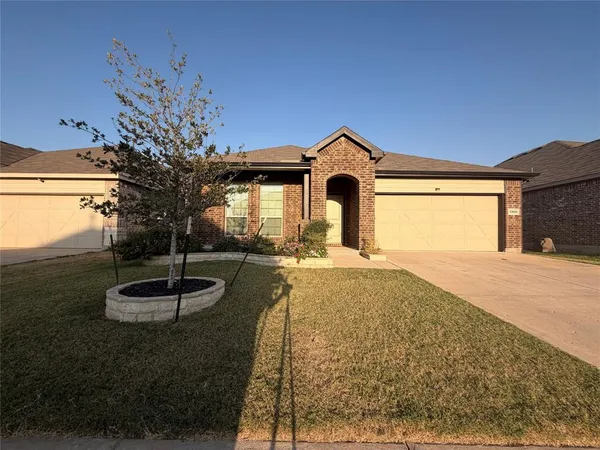 $2,500 | 3308 Chasemoor Drive, Denton, TX 76207