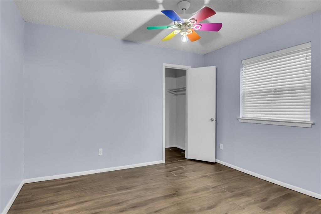 805 Irwin Drive, Unit B Hurst, TX 76053 - Photo 19 of 26 a view of an entryway with a window
