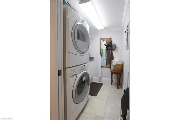 $5,500 | 505 Lake Louise Circle, Unit 101, Naples, FL 34110