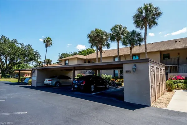 $5,500 | 505 Lake Louise Circle, Unit 101, Naples, FL 34110