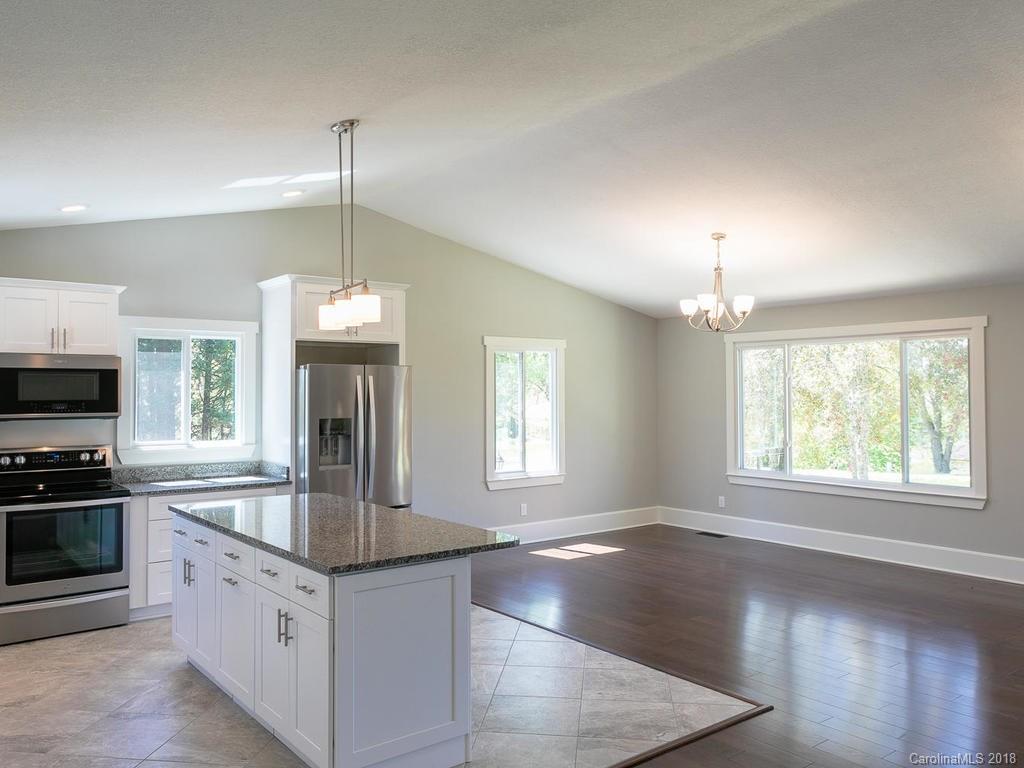 23 Gibbs Road Leicester, NC 28748 - Photo 12 of 30 Gallery Image 12