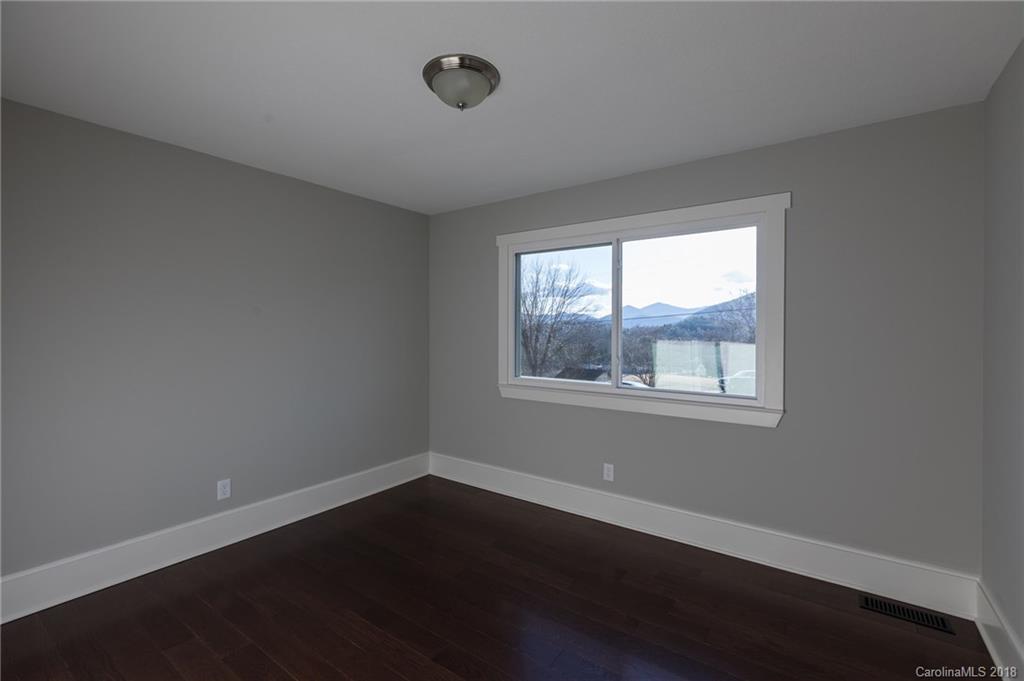 23 Gibbs Road Leicester, NC 28748 - Photo 8 of 30 Gallery Image 8
