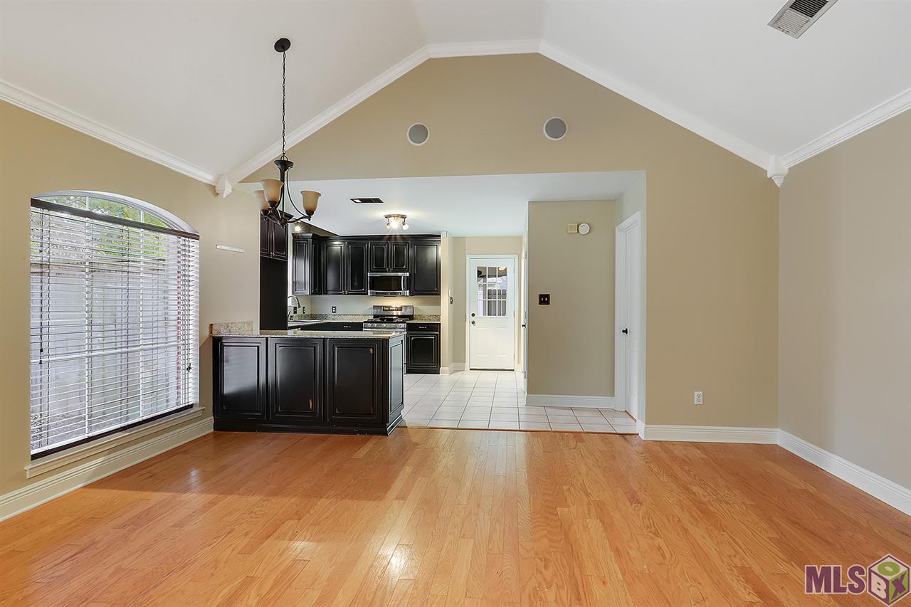 10219 Springwind Court Baton Rouge, LA 70810 - Photo 5 of 14