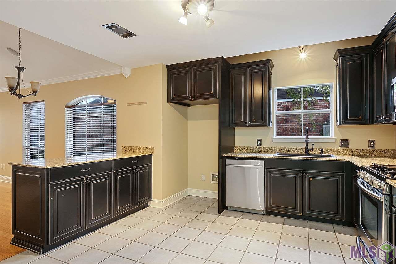 10219 Springwind Court Baton Rouge, LA 70810 - Photo 7 of 14