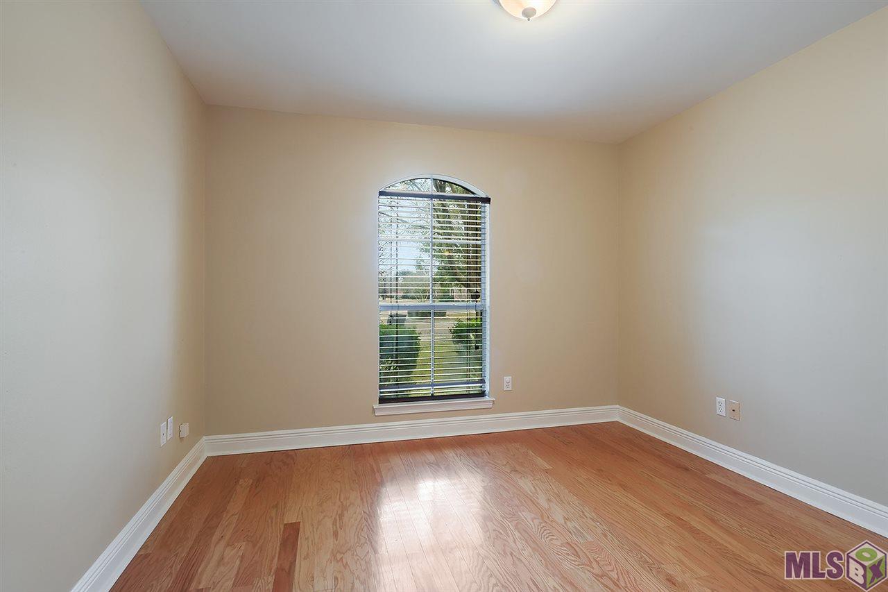 10219 Springwind Court Baton Rouge, LA 70810 - Photo 8 of 14