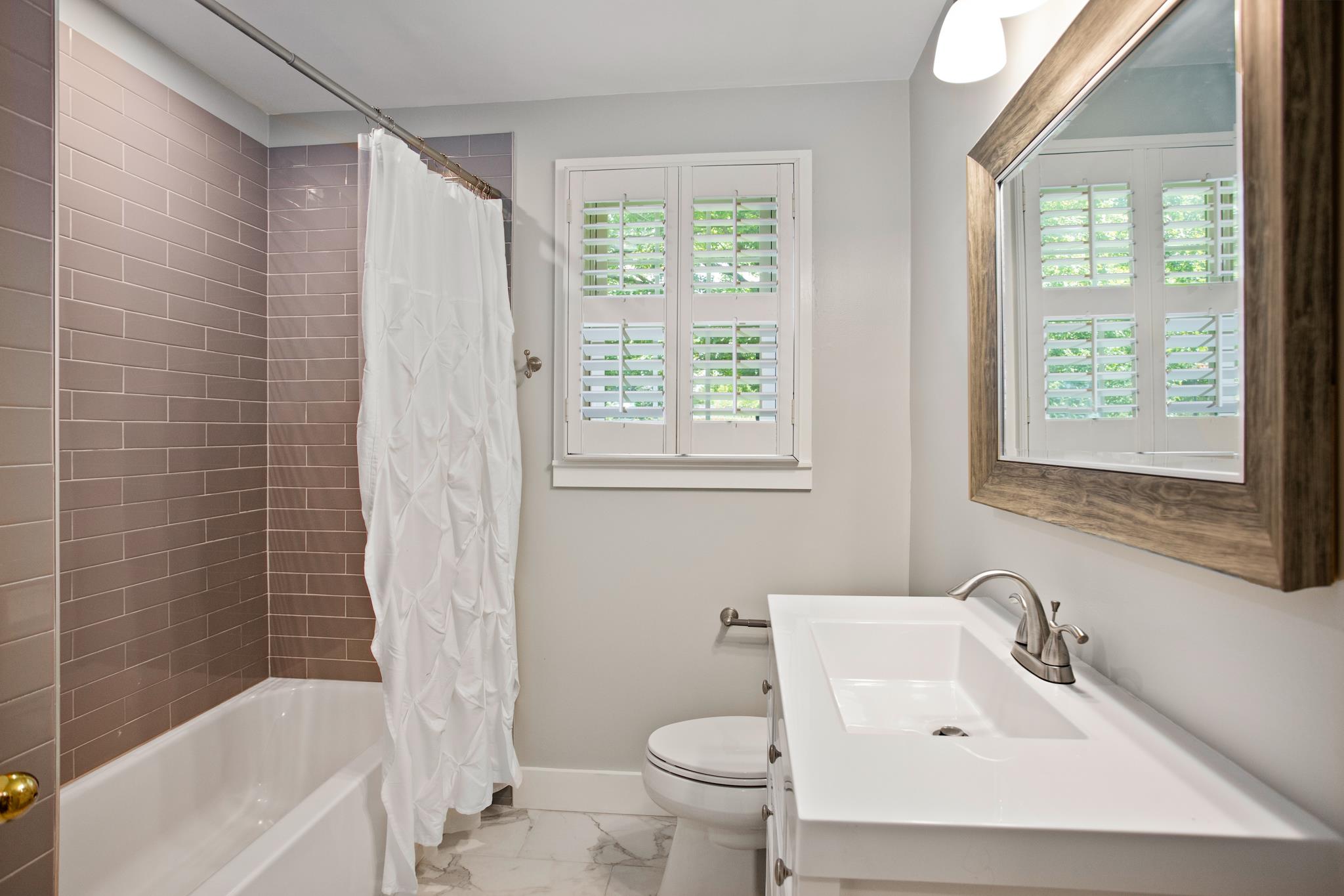 608 Crieve Road Nashville, TN 37220 - Photo 16 of 23 Renovated Bathroom