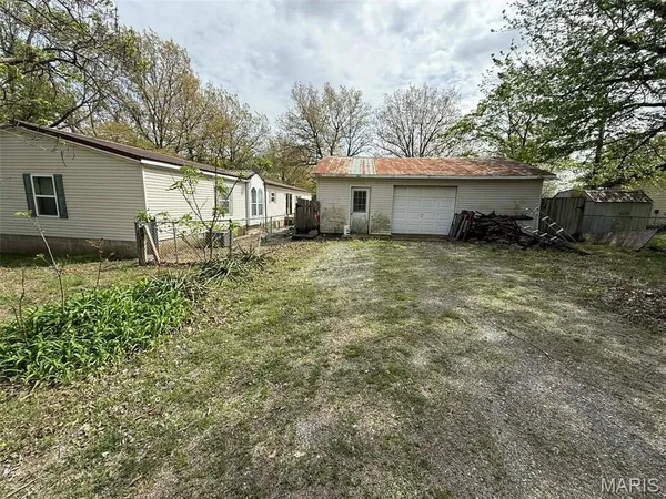 $169,900 | 31 Country Cove, Benton, MO 63736