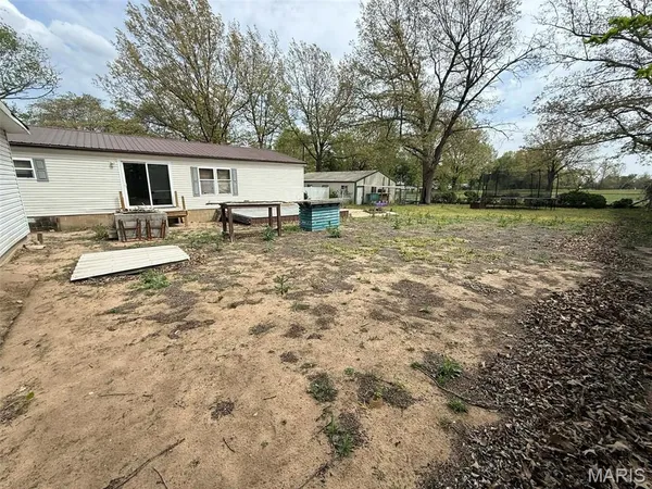 $169,900 | 31 Country Cove, Benton, MO 63736