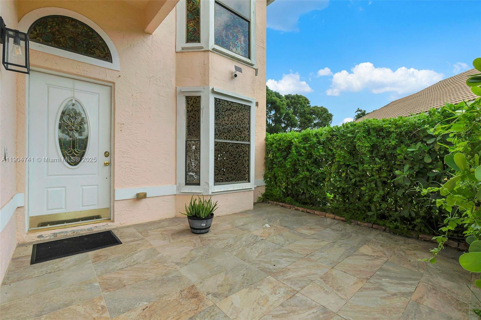 18916 Red Coral Way Boca Raton, FL 33498 - Photo 3 of 30