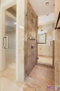 $970,000 | 15009 Via Horti Court, Baton Rouge, LA 70810