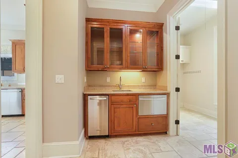 $970,000 | 15009 Via Horti Court, Baton Rouge, LA 70810