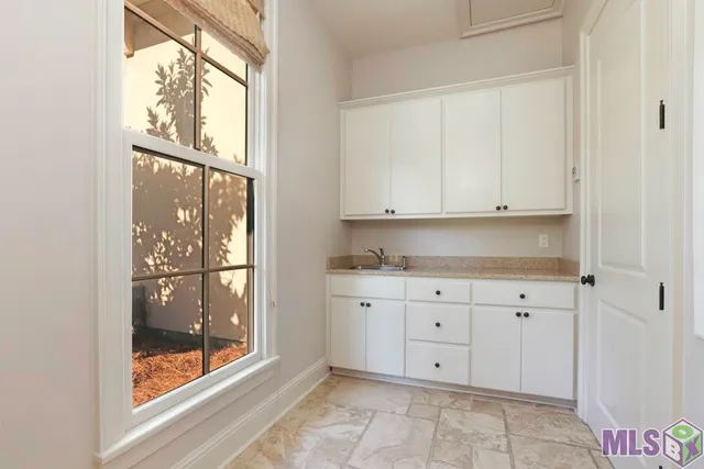 $970,000 | 15009 Via Horti Court, Baton Rouge, LA 70810