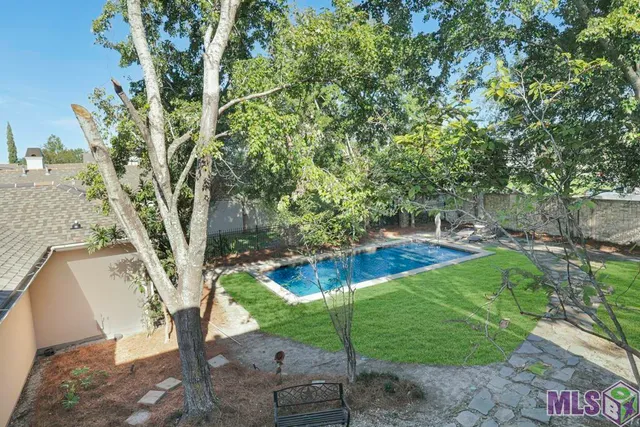 $970,000 | 15009 Via Horti Court, Baton Rouge, LA 70810