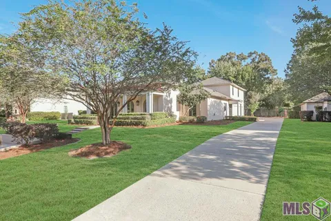 $970,000 | 15009 Via Horti Court, Baton Rouge, LA 70810