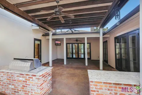 $970,000 | 15009 Via Horti Court, Baton Rouge, LA 70810