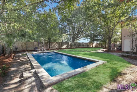 $970,000 | 15009 Via Horti Court, Baton Rouge, LA 70810