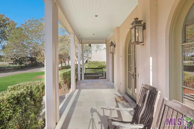 $970,000 | 15009 Via Horti Court, Baton Rouge, LA 70810