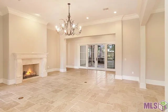 $970,000 | 15009 Via Horti Court, Baton Rouge, LA 70810