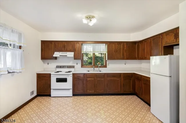 $750,000 | 195 Mt Pleasant Avenue, Rockaway, NJ 07866